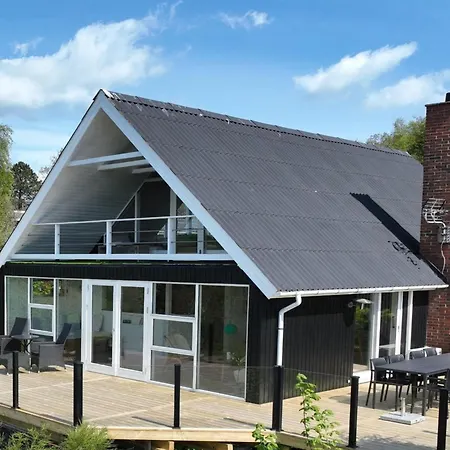 Feriehus Asta - 1-2km From The Sea In Djursland And Mols By Interhome *